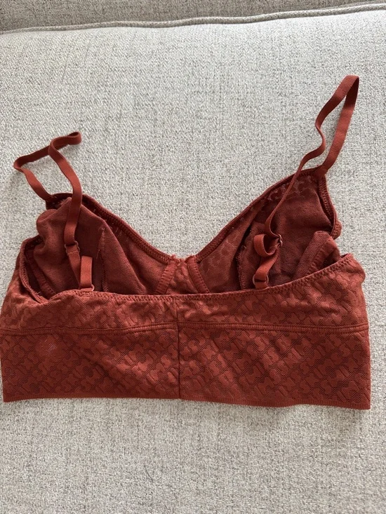 Skims Logo Bralette - Picture 3 of 4